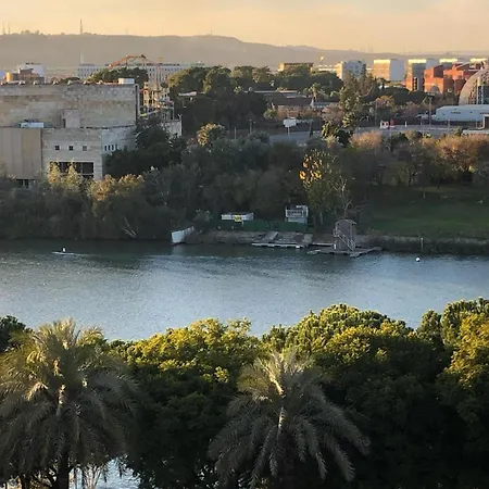 Tu Oasis De Lujo Junto Al Guadalquivir * Sevilha