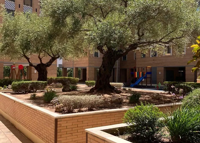 Tu Oasis De Lujo Junto Al Guadalquivir Апартаменты Севилья